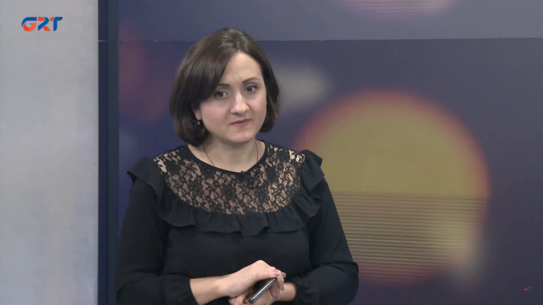 ENİ GÜN_Alla Büük hem Saalıklı tatlılıklar dün,büün hem yarın.Nicä jurnalistka saalıklı imeyä geldi?