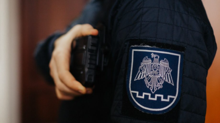 Сотрудники МВД получат портативные камеры для предотвращения торговли детьми из Украины