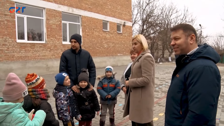 «На 60 детей больше». В Дезгинже открыли дополнительный корпус детского сада