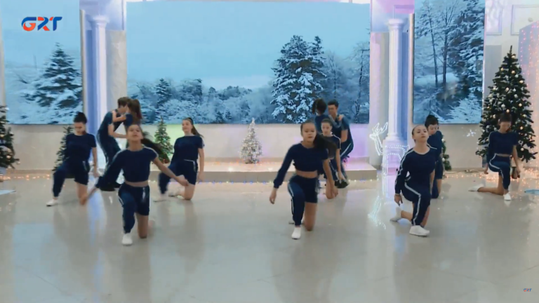 «Vdohnovenie» grupası, horeograf Svetlana Sarı