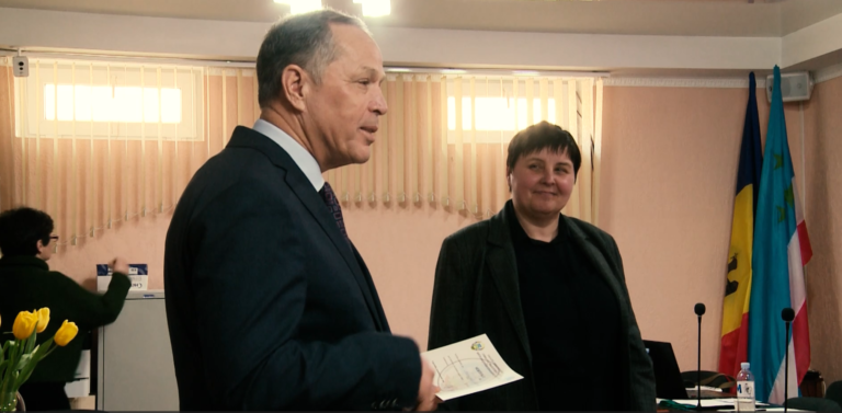 Михаил Формузал прошел тест по гагаузскому языку