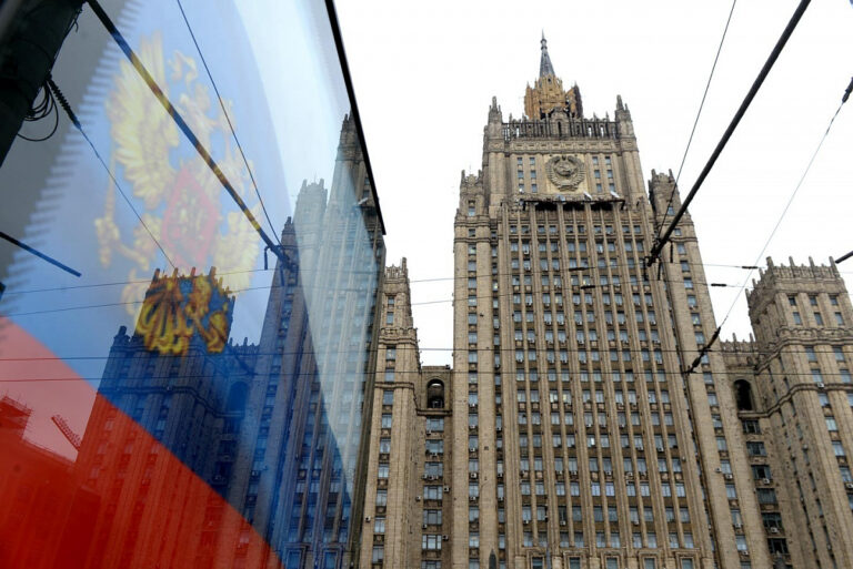 «При Санду Молдова отказывается от родного языка». В МИД России прокомментировали решения парламента РМ