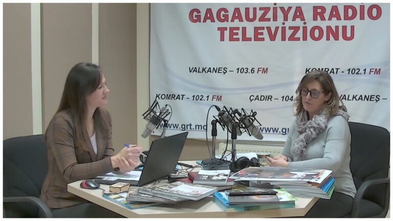 DİALOG STUDİYADA | İrina Konstantinova DİALOG STUDİYADA | İrina Konstantinova