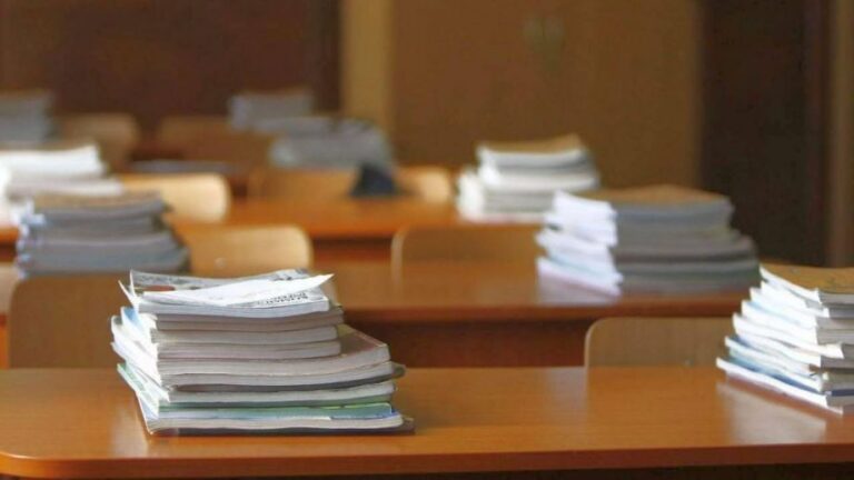 К 2025 году будет заменено 60% всех школьных учебников