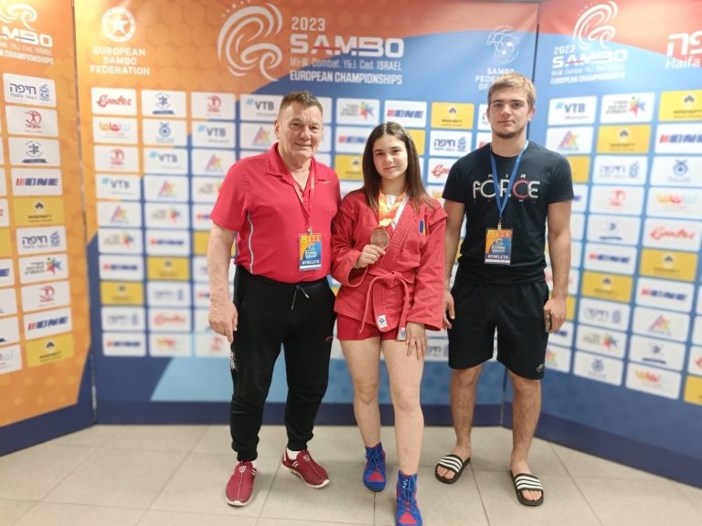 Дарья Влах из Гагаузии завоевала бронзовую медаль на чемпионате Европы по самбо Дарья Влах из Гагаузии завоевала бронзовую медаль на чемпионате Европы по самбо