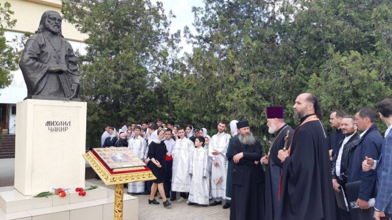 В Чадыр-Лунге пройдет Православно-просветительский фестиваль гагаузской культуры им. Михаила Чакира В Чадыр-Лунге пройдет Православно-просветительский фестиваль гагаузской культуры им. Михаила Чакира
