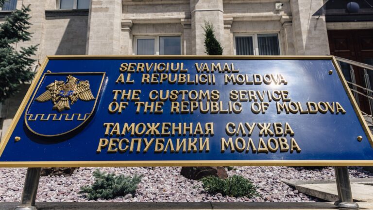 Таможенная служба за неделю собрала более 672 млн леев в бюджет страны