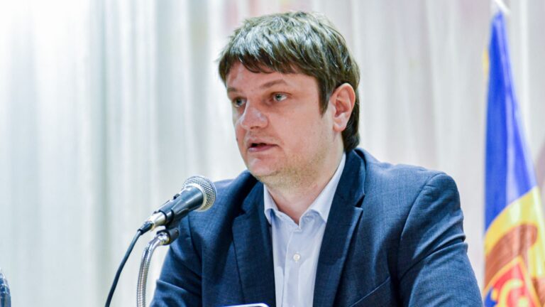 Спыну признался, что одна из его компаний имеет миллионные обороты