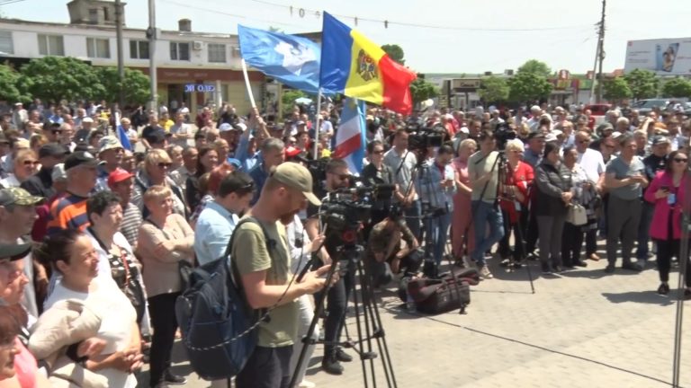 /Видео/ Три митинга в один день: как противники и сторонники результатов выборов башкана протестовали в минувшее воскресенье /Видео/ Три митинга в один день: как противники и сторонники результатов выборов башкана протестовали в минувшее воскресенье