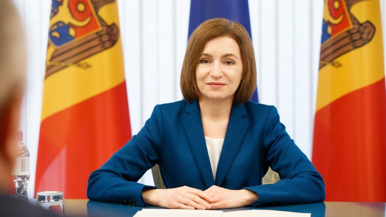 Санду отправится с визитом Канаду и США 