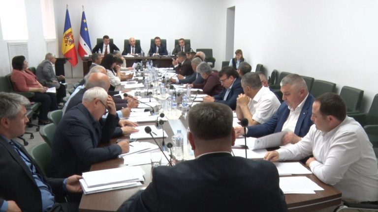/Видео/ Башкан не явилась на заседание НСГ, где должны были заслушать отчет об исполнении бюджета за 2022 год