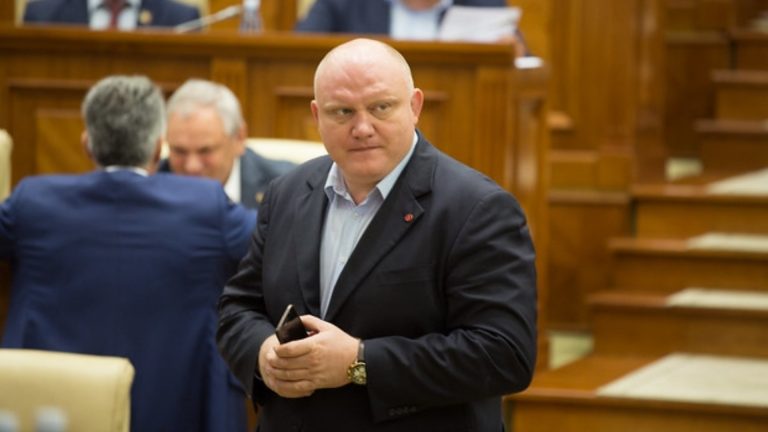 Депутат-социалист Боля заявил о выходе из рабочей группы парламента и НСГ 