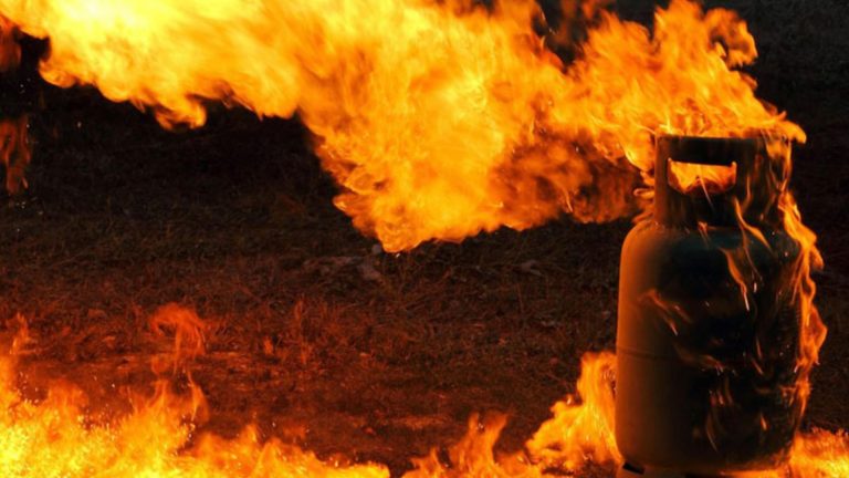 В Чишмикиое в жилом доме взорвался газ В Чишмикиое в жилом доме взорвался газ