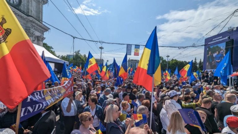 Парламент одобрил резолюцию, принятую на собрании «Европейская Молдова» Парламент одобрил резолюцию, принятую на собрании «Европейская Молдова»