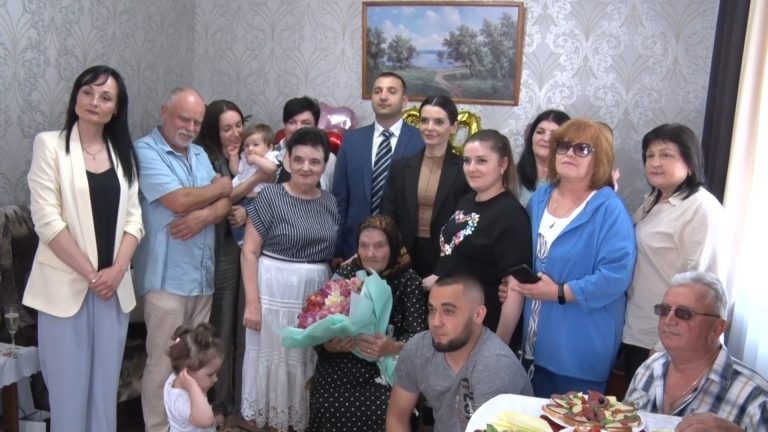 /Видео/ Жительница Чадыр-Лунги отметила 90-летие: «Благодарна Богу за все, что он мне дал» 