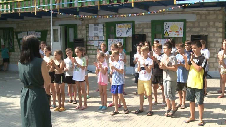 /Видео/ Как будут работать детские лагеря в Гагаузии этим летом  