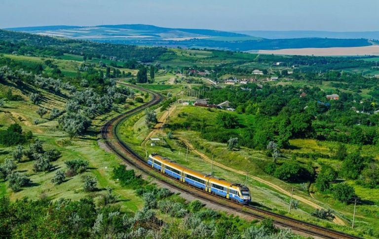 Украина поможет Молдове восстановить железную дорогу для экспорта зерна Украина поможет Молдове восстановить железную дорогу для экспорта зерна