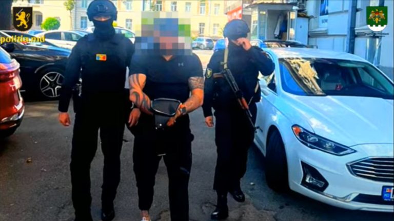 /Видео/ Представлял угрозу нацбезопасности. В Молдове задержали гражданина Израиля 