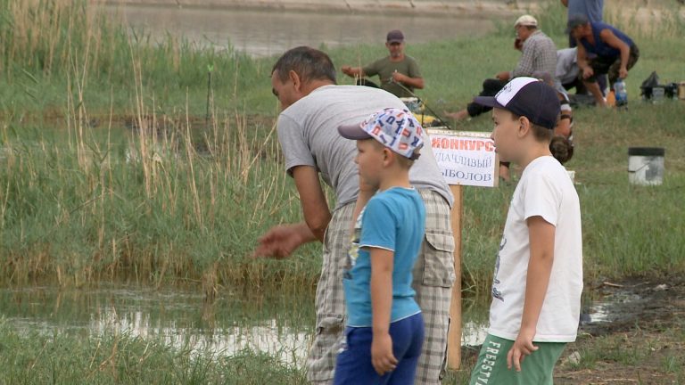 /Видео/ В Томае для любителей рыбалки организовали конкурс «Удачливый рыболов 2023» 