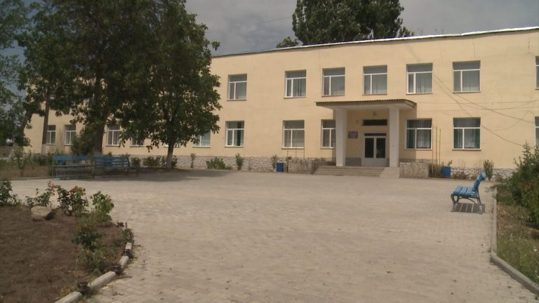 /Видео/ В профучилище Вулканешт идет прием документов. Какие специальности заявлены?