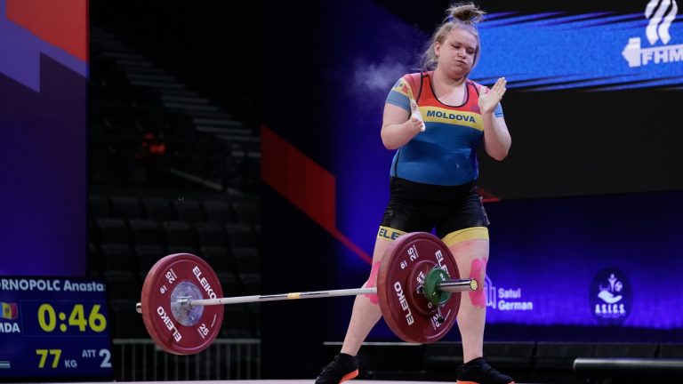 Молдова завоевала 21 медаль на Чемпионате Европы по тяжелой атлетике среди юниоров