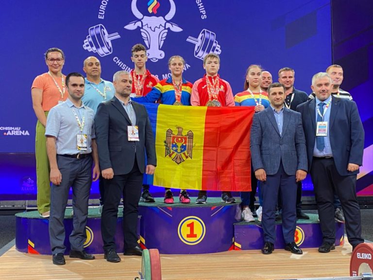 Молдавские спортсмены завоевали 9 медалей на Чемпионате Европы по тяжелой атлетике среди юниоров Молдавские спортсмены завоевали 9 медалей на Чемпионате Европы по тяжелой атлетике среди юниоров