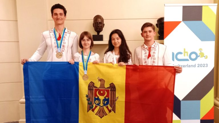 Школьники из Молдовы привезли две бронзовые медали с международной олимпиады по химии Школьники из Молдовы привезли две бронзовые медали с международной олимпиады по химии