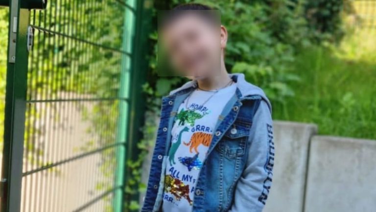 Состояние семилетнего мальчика, упавшего с четвертого этажа, улучшилось Состояние семилетнего мальчика, упавшего с четвертого этажа, улучшилось