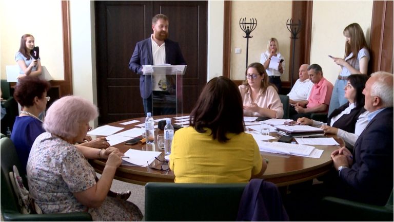 /Видео/ Заключение лингвистической комиссии: Сколько кандидатов в члены исполкома не знают гагаузский язык