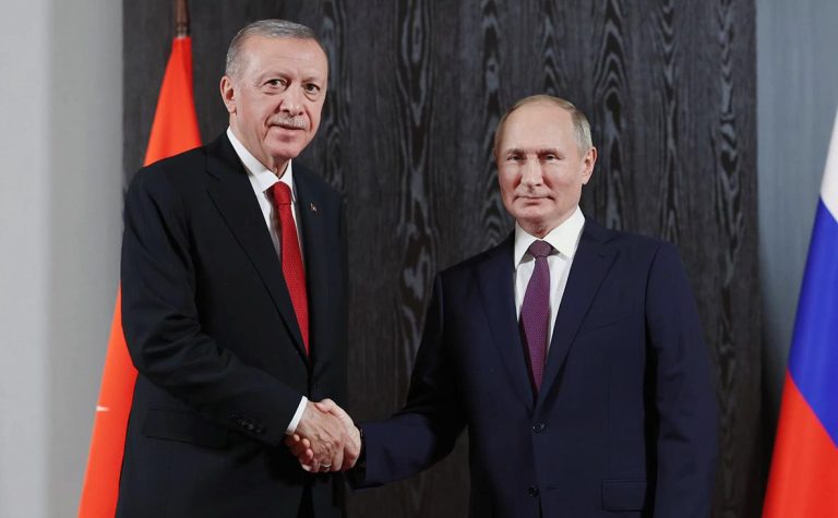 Эрдоган 4 сентября прибудет в Сочи для переговоров с Путиным Эрдоган 4 сентября прибудет в Сочи для переговоров с Путиным