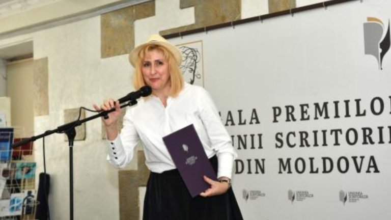 Союз писателей Молдовы премировал лучших авторов и книги 2022 года Союз писателей Молдовы премировал лучших авторов и книги 2022 года
