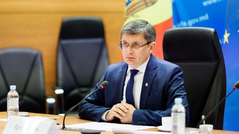 «Будут пожизненно пассажирами». Спикер парламента Гросу потребовал ужесточить наказания за нарушения ПДД
