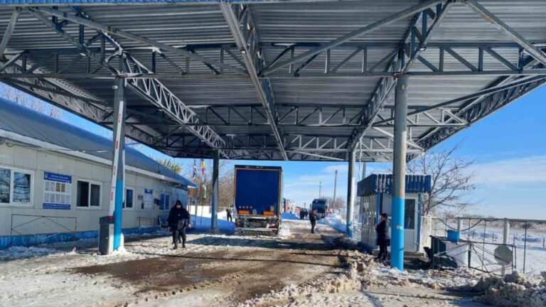 Все таможни в Молдове снова работают в штатном режиме Все таможни в Молдове снова работают в штатном режиме