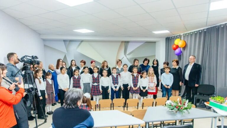 /Видео/ Гимназии им. М. Танасогло в селе Кирсово исполнилось 37 лет /Видео/ Гимназии им. М. Танасогло в селе Кирсово исполнилось 37 лет