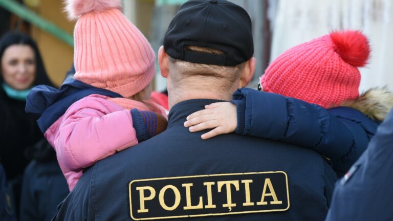 Полиция РМ отмечает 33 года со дня создания