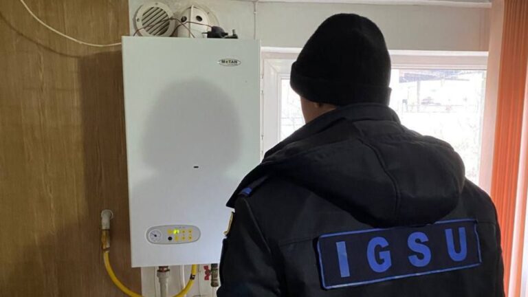 В Кишиневе семья с двумя детьми отравилась угарным газом В Кишиневе семья с двумя детьми отравилась угарным газом