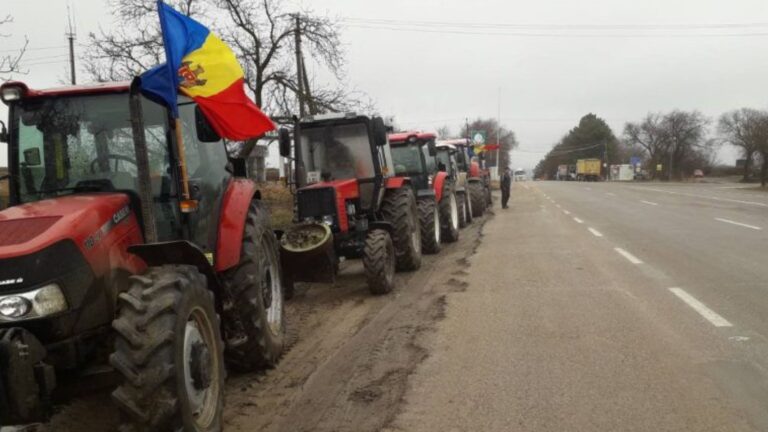 Аграрии снова выйдут на протесты: трассы будут заблокированы Аграрии снова выйдут на протесты: трассы будут заблокированы