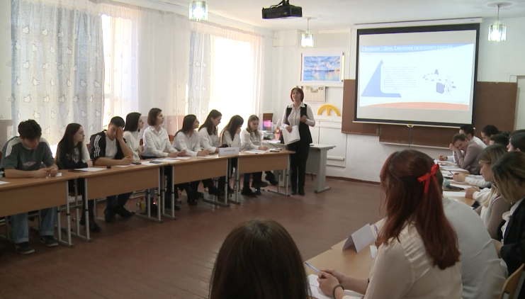 /Видео/ В лицее села Копчак состоялся круглый стол, приуроченный к 10-летию со дня проведение референдума /Видео/ В лицее села Копчак состоялся круглый стол, приуроченный к 10-летию со дня проведение референдума