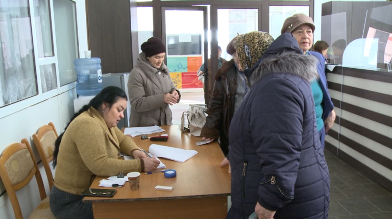 /Видео/ В этом году для получения продуктовых пакетов в примарии Комрата необходимо предоставить ряд документов