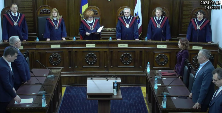 /Видео/ КС принял решение в пользу Гагаузии по «делу НДС». Реакции представителей власти /Видео/ КС принял решение в пользу Гагаузии по «делу НДС». Реакции представителей власти