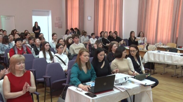 /Видео/ В колледже им. М. Чакира прошел День открытых дверей для выпускников 9-х классов