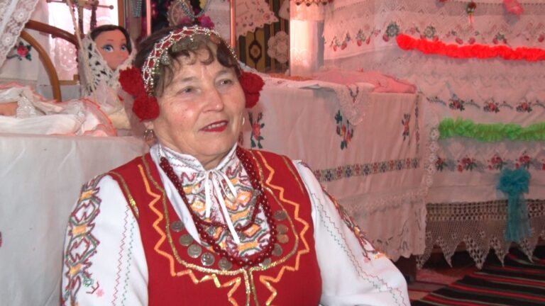 /Видео/ Жительница села Кирсово Елена Динкова – хранительница болгарской культуры