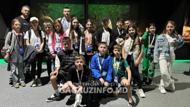 /Видео/ Детский состав ансамбля «Дюз-Ава» участвует в международном фестивале в Турции 