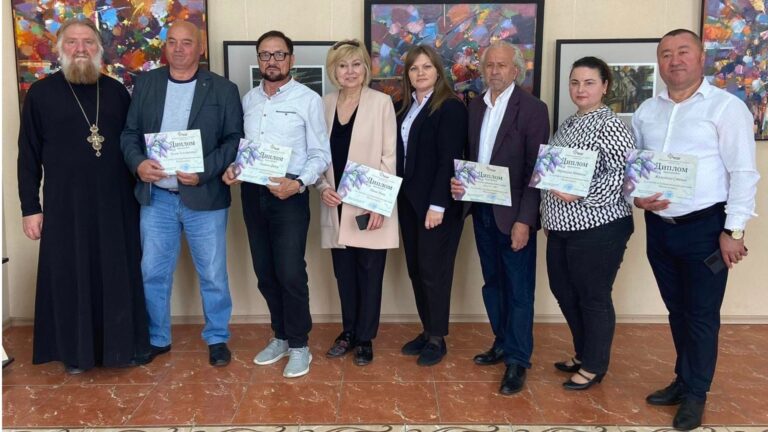 /Видео/ Художники объединения «Gagauz-art» продолжают знакомить зрителей с богатой культурой нашего народа 