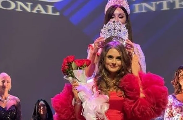 МОЛДАВАНКА ЗАВОЕВАЛА ТИТУЛ MRS WORLD INTERNATIONAL 2024 МОЛДАВАНКА ЗАВОЕВАЛА ТИТУЛ MRS WORLD INTERNATIONAL 2024