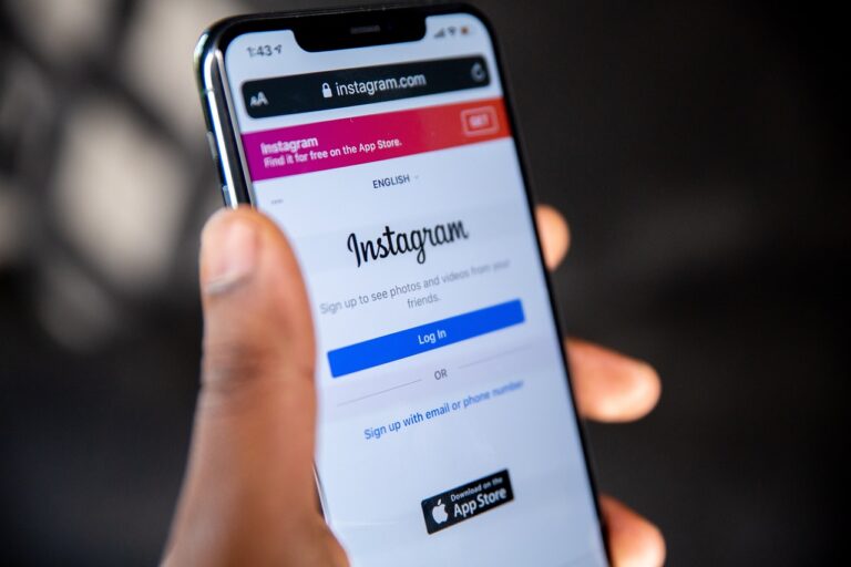 INSTAGRAM ЗАПУСТИЛ ВОЗМОЖНОСТЬ ДОБАВЛЯТЬ В ОПИСАНИЕ ПРОФИЛЯ ПЕСНЮ
