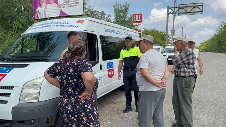 АВТОБУС СОЦИАЛЬНОГО ПРОЕКТА, ПРЕДОСТАВЛЯЮЩИЙ БЕСПЛАТНЫЕ ПЕРЕВОЗКИ ДЛЯ МАЛОИМУЩИХ ЖИТЕЛЕЙ ГАГАУЗИИ, ВНОВЬ СТОЛКНУЛСЯ С ПРЕПЯТСТВИЯМИ
