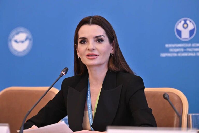 (ВИДЕО) БАШКАН ГАГАУЗИИ ЕВГЕНИЯ ГУЦУЛ РАНО УТРОМ ПРИБЫЛА В КИШИНЁВ ИЗ САНКТ-ПЕТЕРБУРГА, ГДЕ ОНА ПРИНИМАЛА УЧАСТИЕ В ЕВРАЗИЙСКОМ ЖЕНСКОМ ФОРУМЕ.