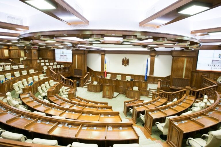 PARLAMENTİN GÜZ SESİYASININ İLK PLENAR OTURUŞU CUMAYA PLANA KOYULDU GEÇİRİLSİN