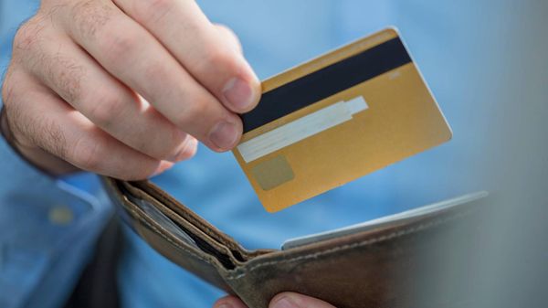 НБМ СОВЕТУЕТ ГРАЖДАНАМ БЕРЕЧЬ ИНФОРМАЦИЮ О БАНКОВСКИХ КАРТАХ В СВЯЗИ С НОВЫМИ СЛУЧАЯМИ МОШЕННИЧЕСТВА НБМ СОВЕТУЕТ ГРАЖДАНАМ БЕРЕЧЬ ИНФОРМАЦИЮ О БАНКОВСКИХ КАРТАХ В СВЯЗИ С НОВЫМИ СЛУЧАЯМИ МОШЕННИЧЕСТВА